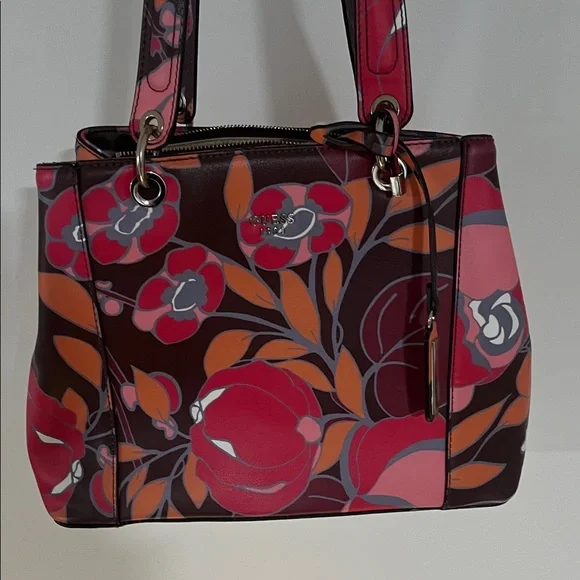 GUESS Purse - Picture 1 of 2